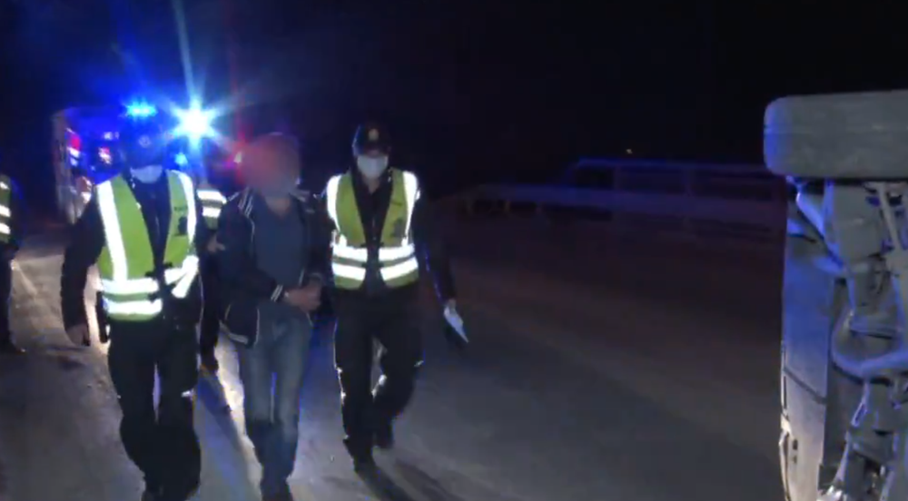 "Trochu" si vypil a skončil s autom na boku 