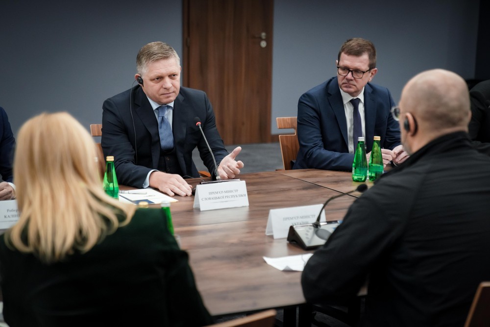 Robert Fico Denys Šmyhal stretnutie Užhorod (10)