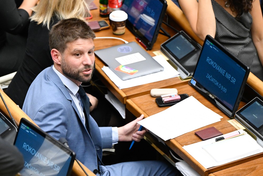 Odvolávanie Michala Šimečku z postu podpredsedu parlamentu