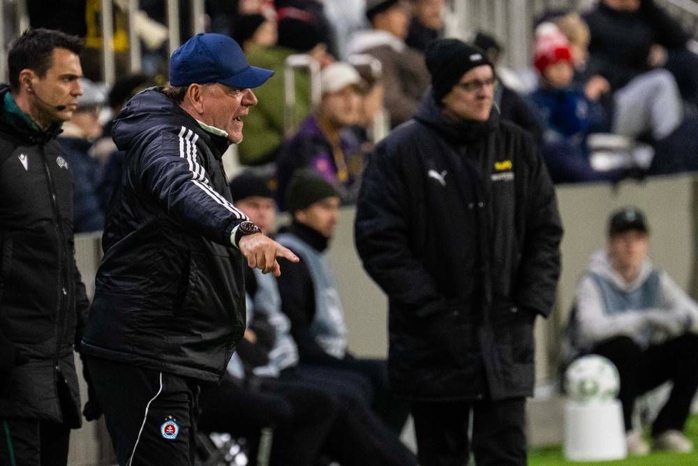 20251106SLOVAN_KUPIO_20171097