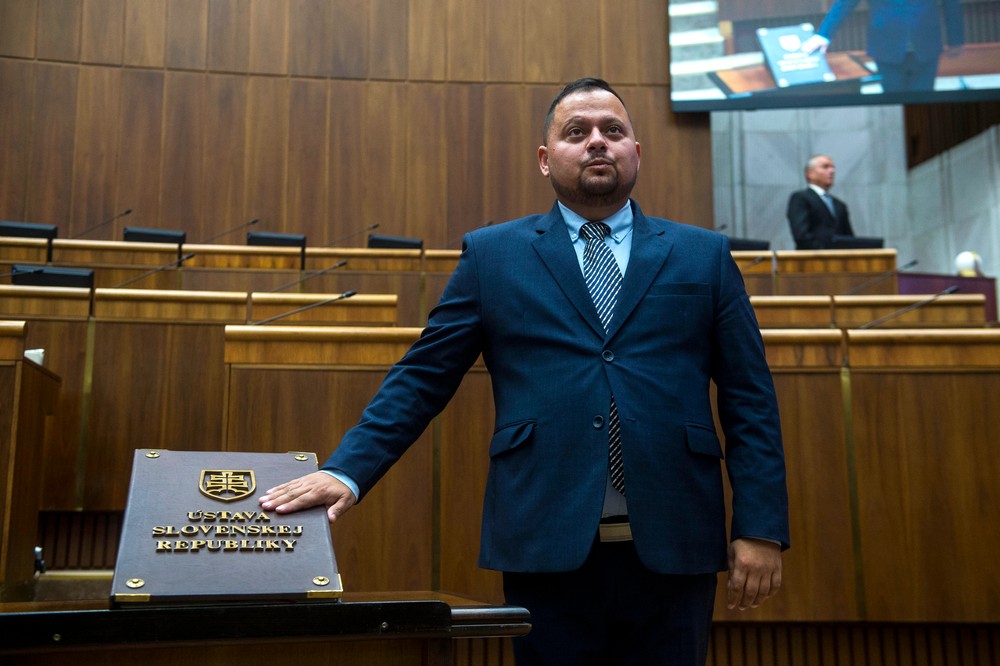 poslanec Lukáš Bužo koalícia OĽaNO a priatelia Kresťanská únia a Za ľudí Slovensko