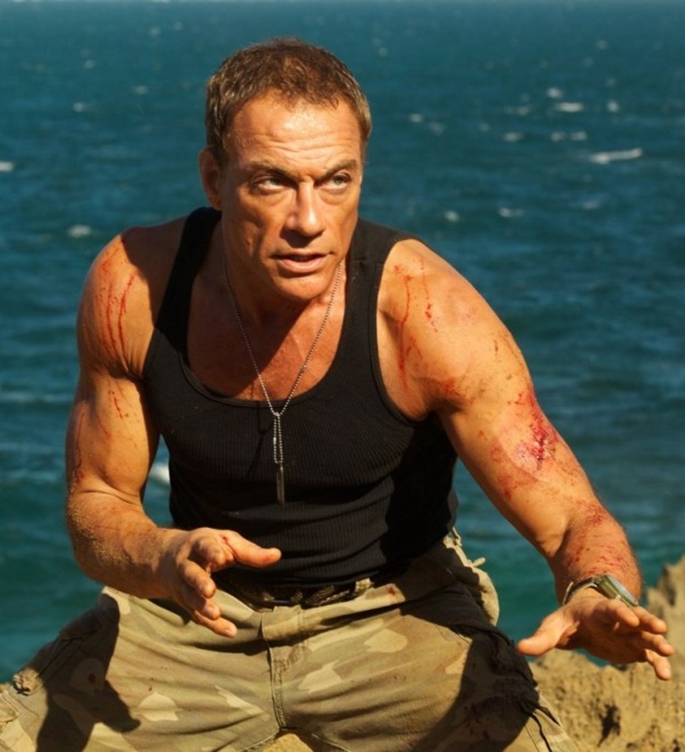 Vďaka jeho belgickému pôvodu v kombinácii s fyzickými dispozíciami dostal prezývku "The Muscles from Brussels" ("Svaly z Bruselu"). Jean-Claude Van Damme ovláda karate, umenie  Taekwondo a Muay Thai