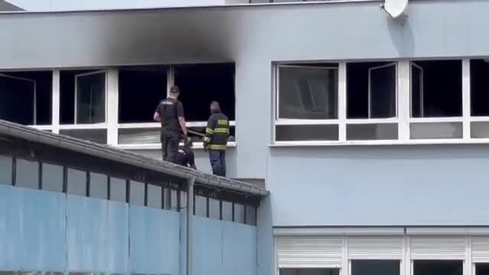 [multi] Požiar škola 10650