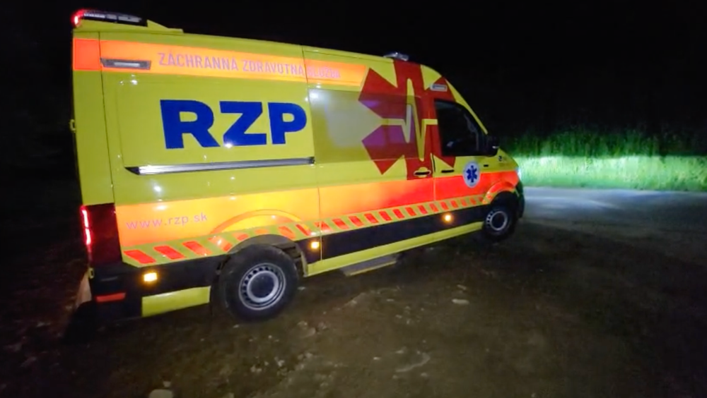 Muž sa zabarikádoval v dome