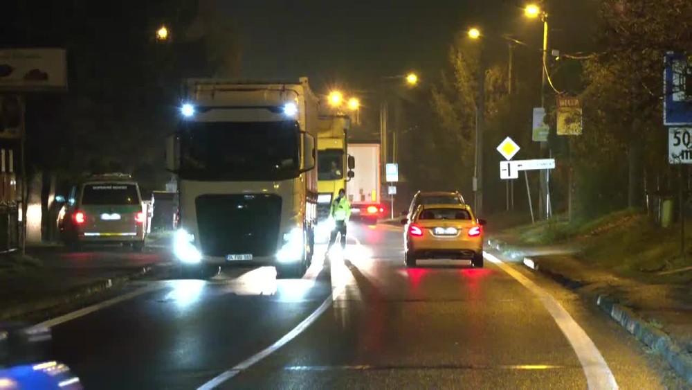 [multi] Migranti kamion 434