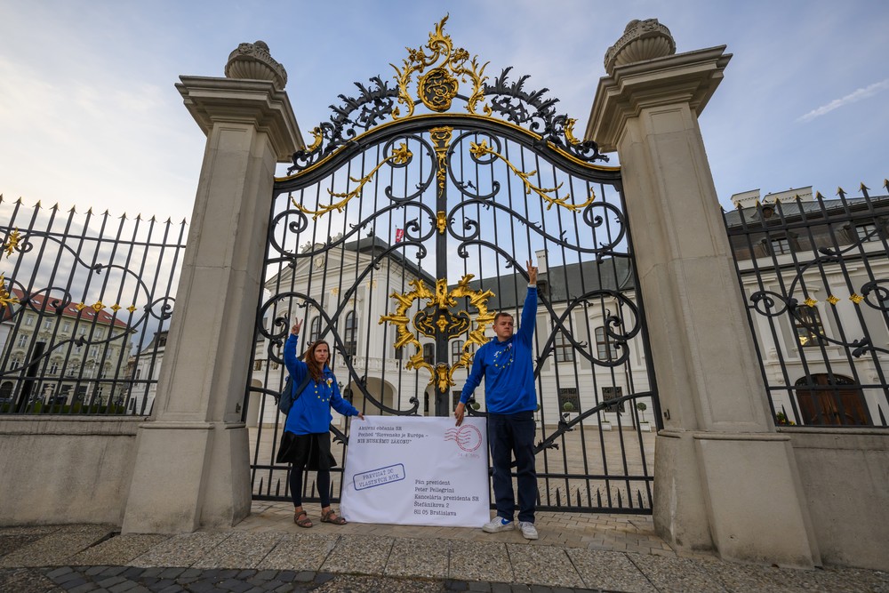 20252404_pochod_list_prezidentovi_10125112