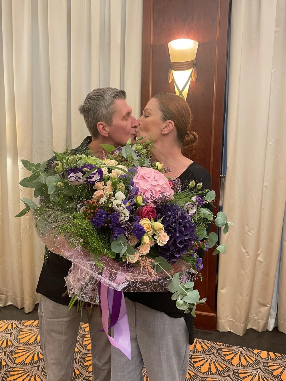 V siedmom nebi - Elena Podzámska s manželom