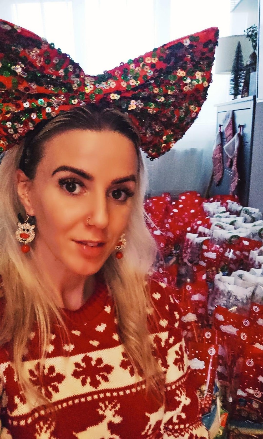 4CD01F86-EE06-493F-958B-D5F4FA978C97