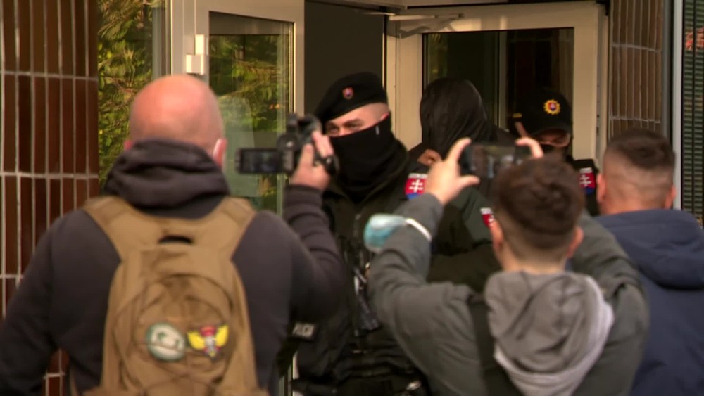 [multi] Väzba onanista 44