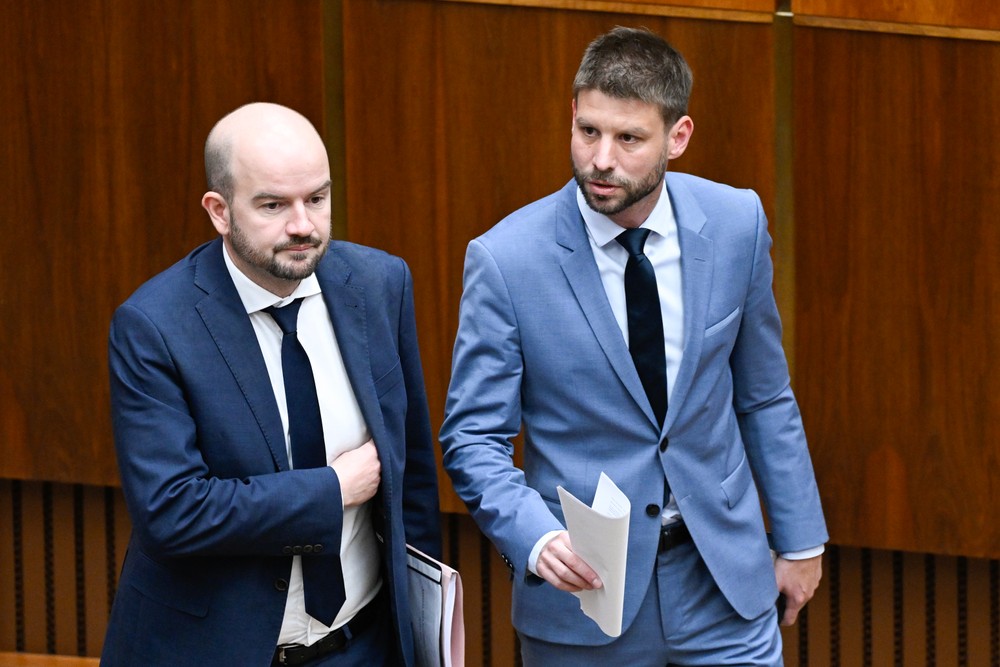 Odvolávanie Michala Šimečku z postu podpredsedu parlamentu