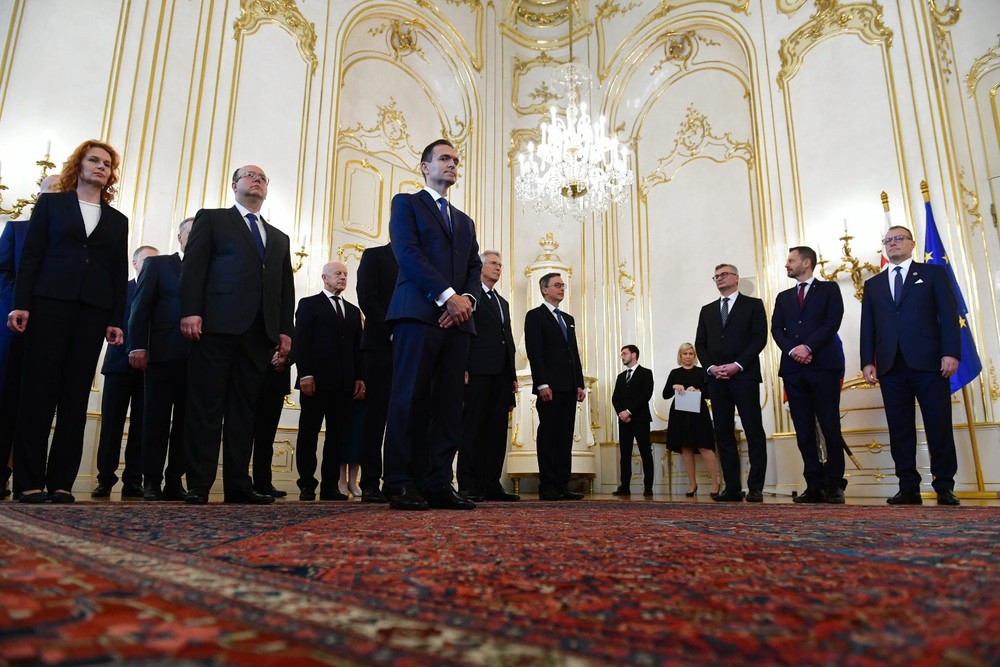 Prezidentka vymenovala vládu odborníkov