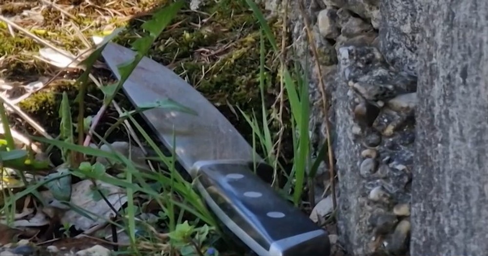 nôž vysokoškoláka