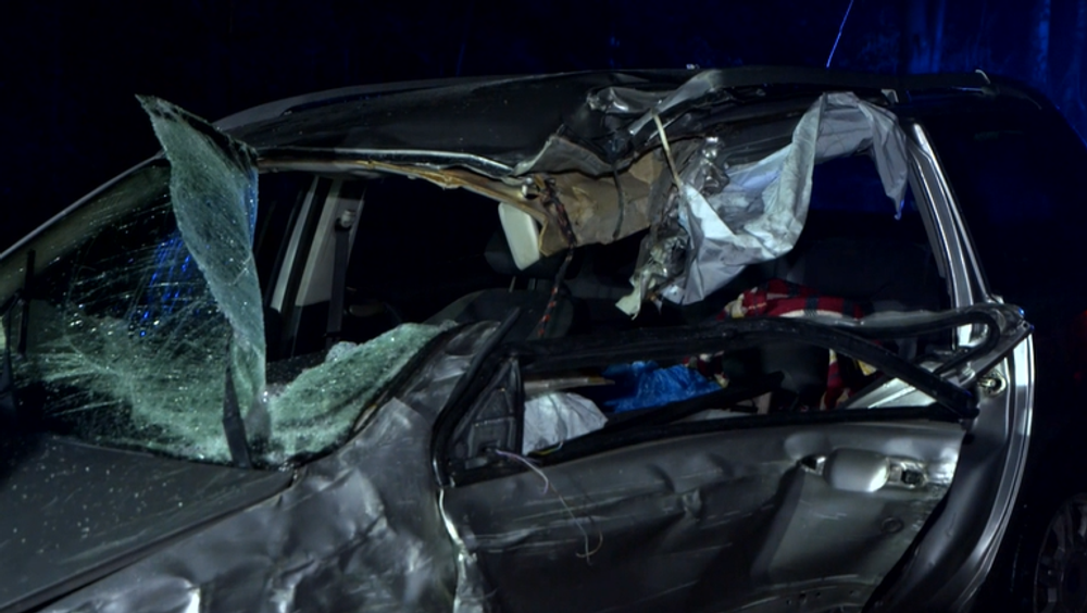 Piatok trinásteho na cestách. Život vodiča vyhasol pod protiidúcim kamiónom 