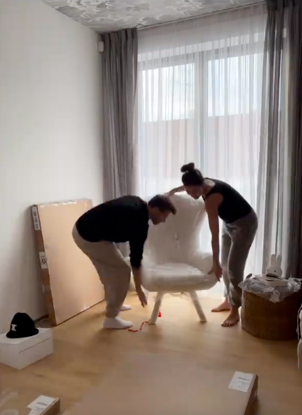 Leoš a Monika Marešovci chystajú detskú izbu