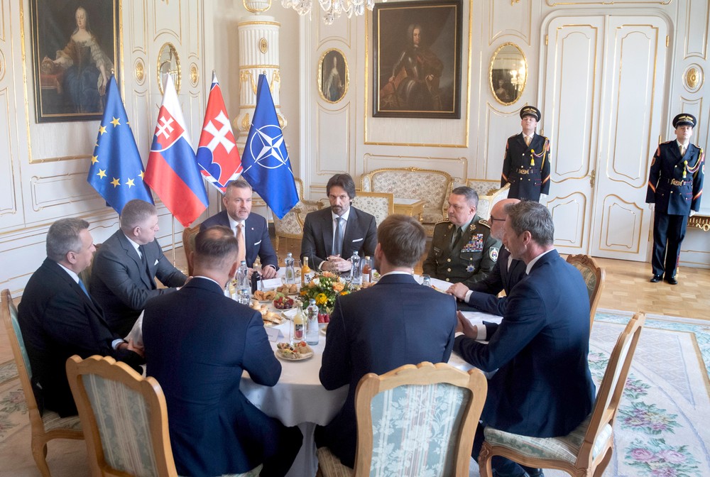 26marec2025_Okruhly_Stol_Prezidentsky_Palac_1117827