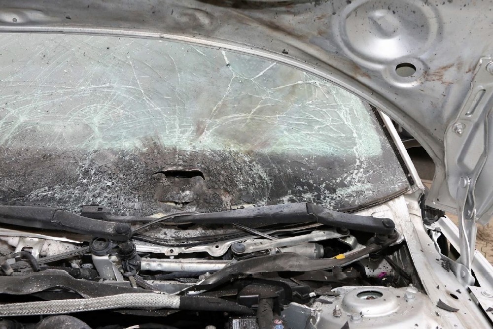 výbušnina v policajnom aute