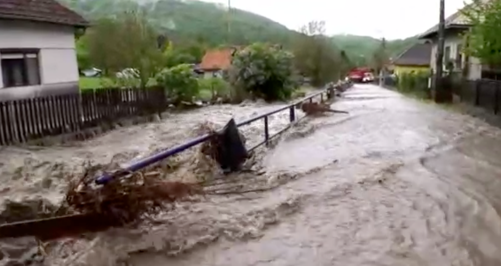Záplavy trápia Slovensko