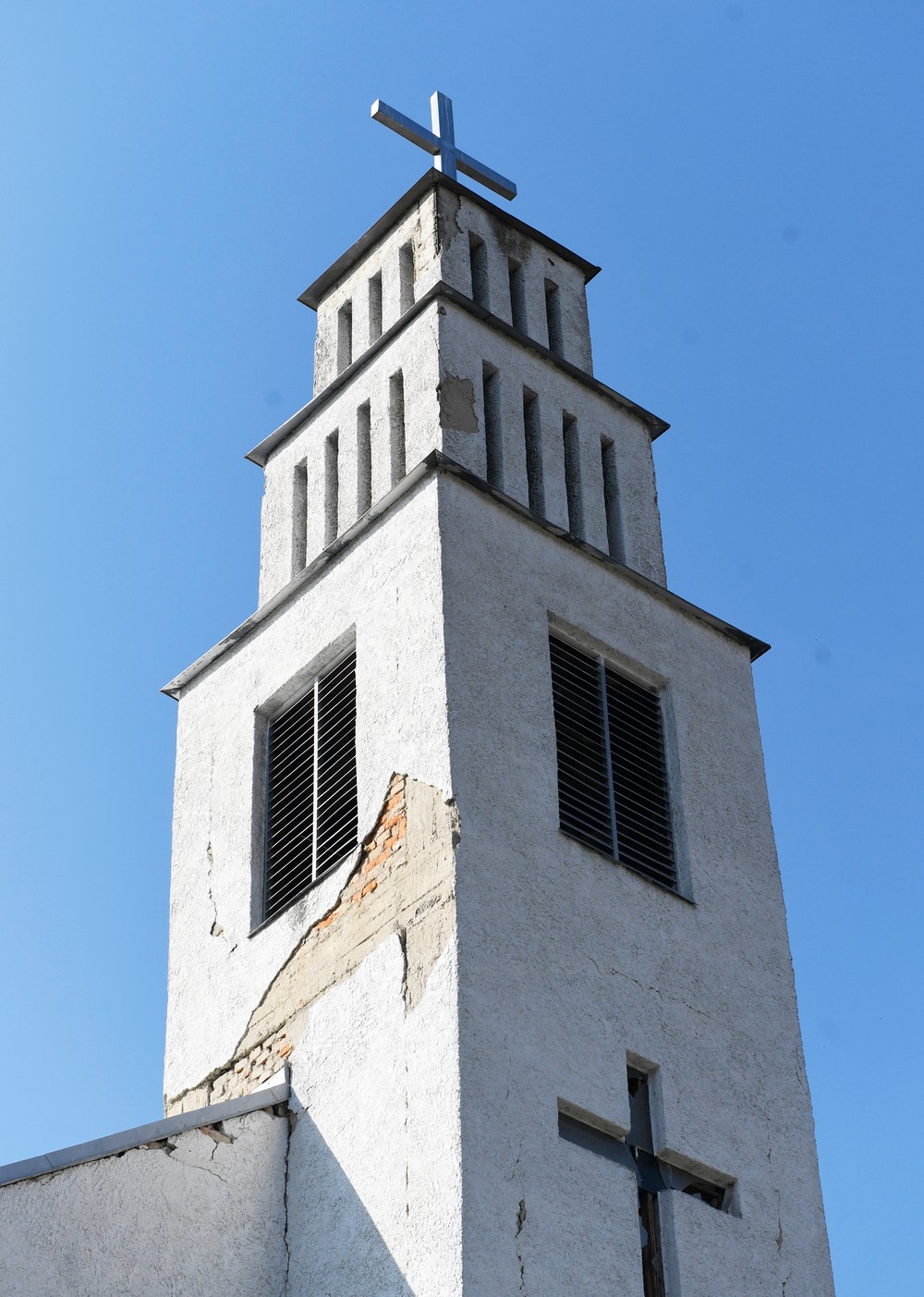 nižná sitnica zemetrasenie škody (3)