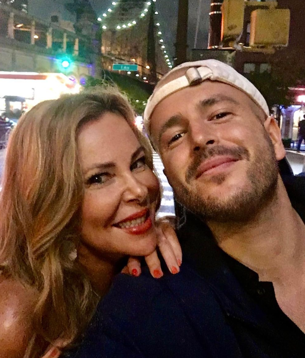 Ana Obregón so synom