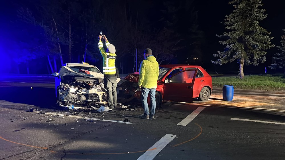 čelná zrážka taxikár SNV (1)