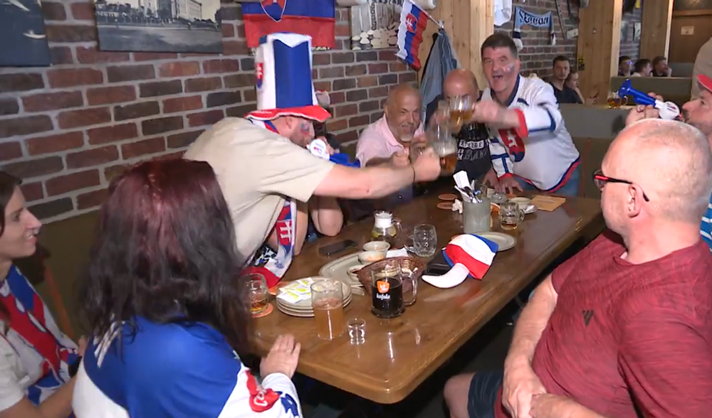 Fanúšikovia hokeja na Slovensku 