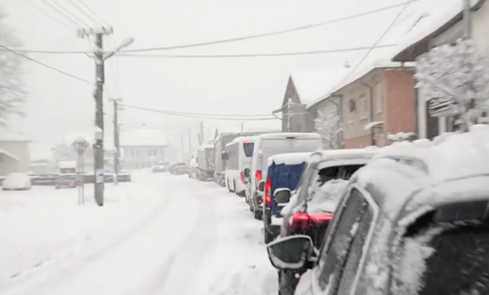 Prvý sneh komplikoval dopravu 6