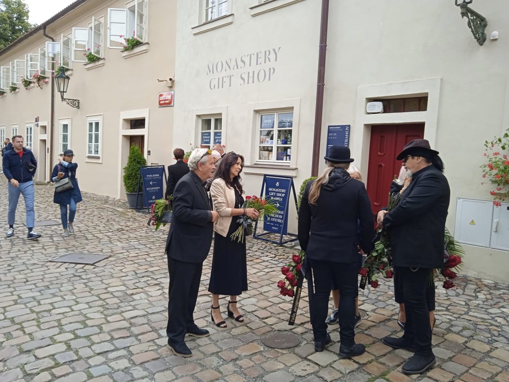 pohreb Vašo Patejdl CNN Prima NEWS (1)