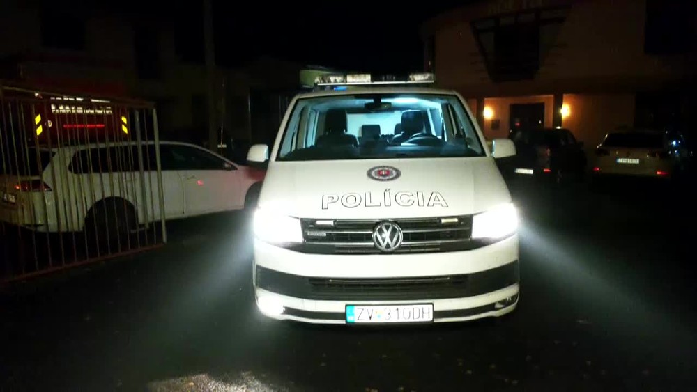 [multi] Migranti kamion 437