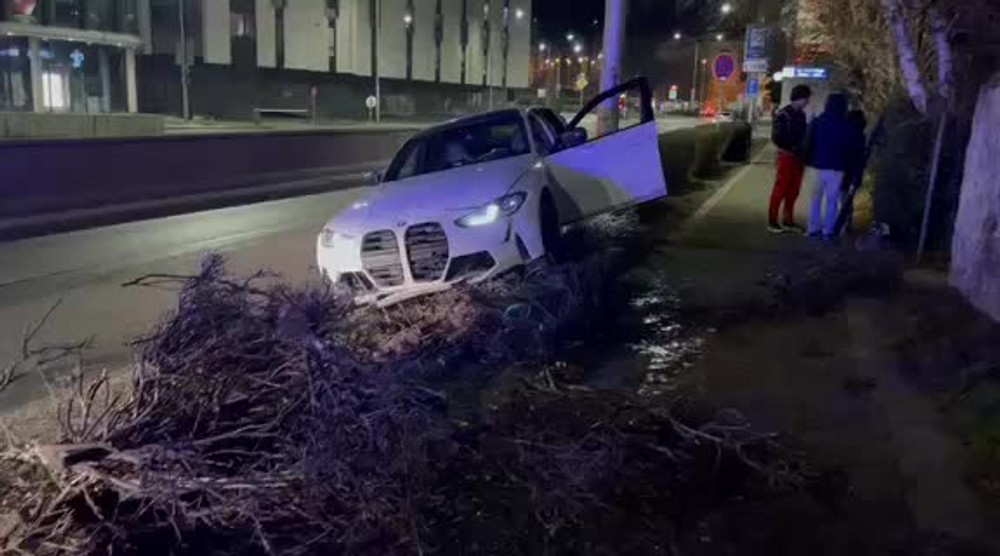 [multi] nehoda BA 6584