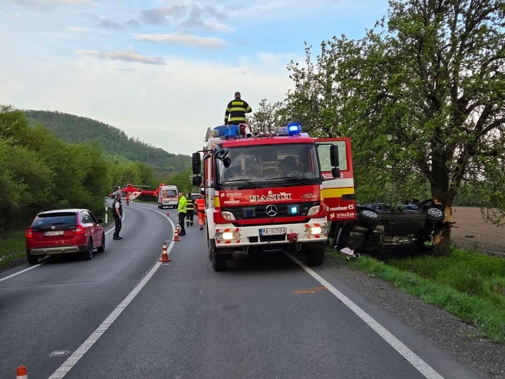 Vážna nehoda osobného auta na Záhorí 2