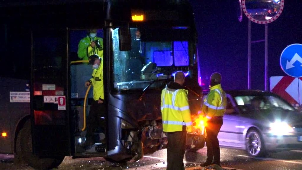 [multi] Nehoda autobus 5559