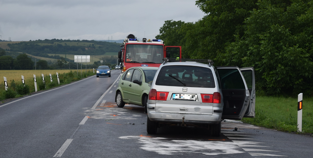Pri dopravnej nehode sa zranila žena a päťročné dieťa