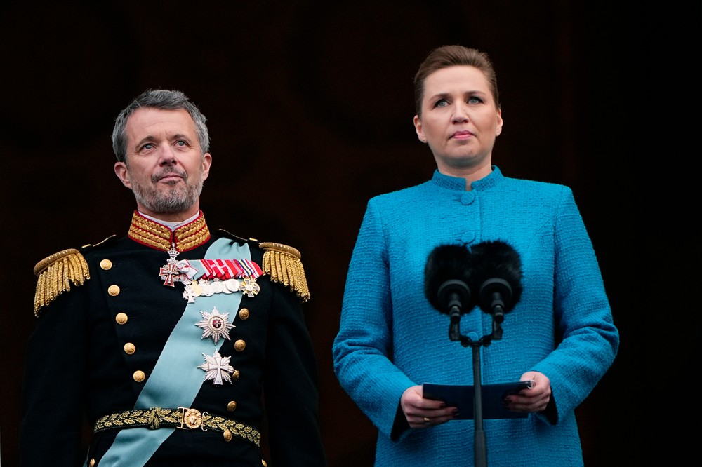 Denmark_Royal_Abdication984414