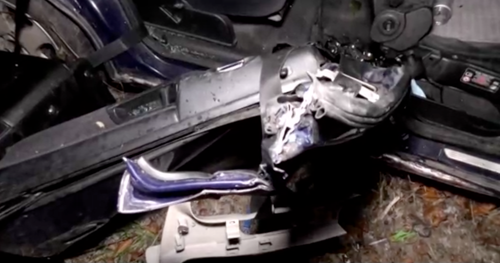 Po vážnej nehode ostal vodič zakliesnený v aute