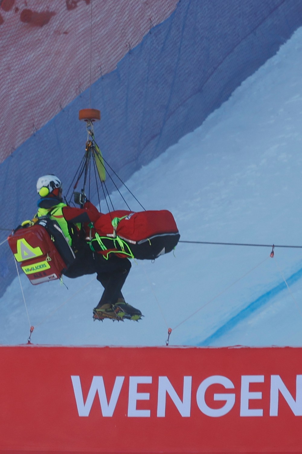 Nórsky lyžiar Aleksander Aamodt Kilde mal v sobotňajšom klasickom zjazde Svetového pohára vo švajčiarskom Wengene ťažký pád