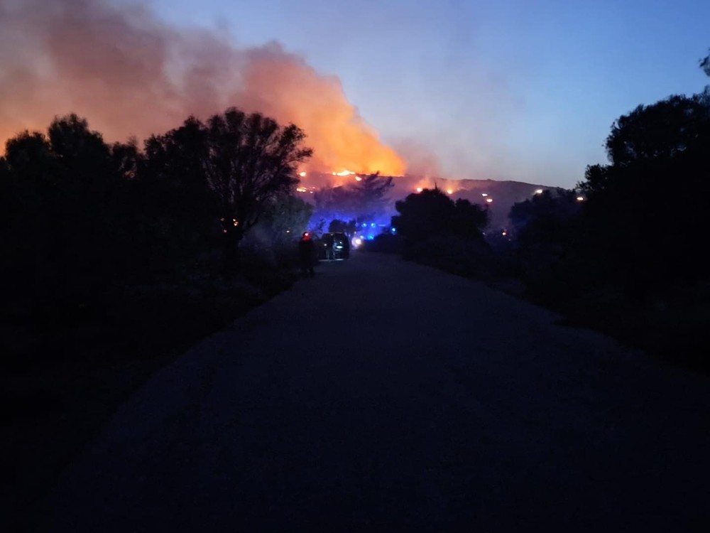 požiar grécko rodos hasiči trafostanica 4. deň (2)