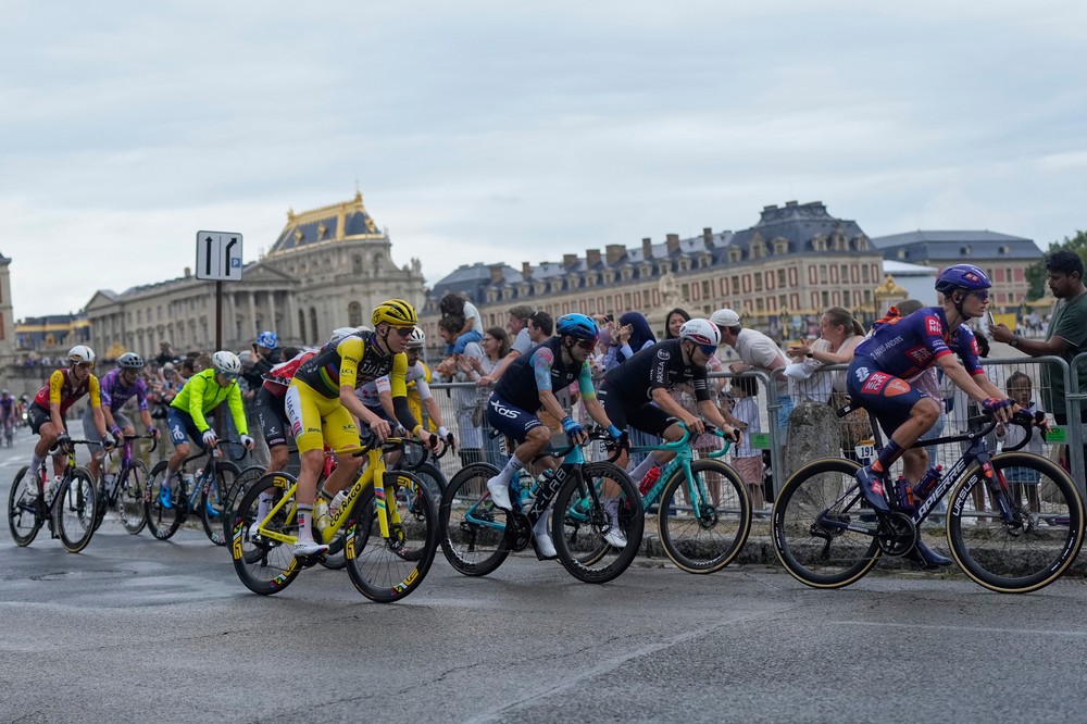 Cycling_Tour_de_France553288 (1)