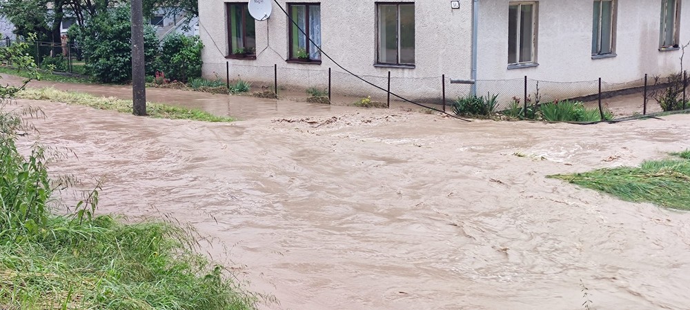 Záplavy v obci Beluj (10)