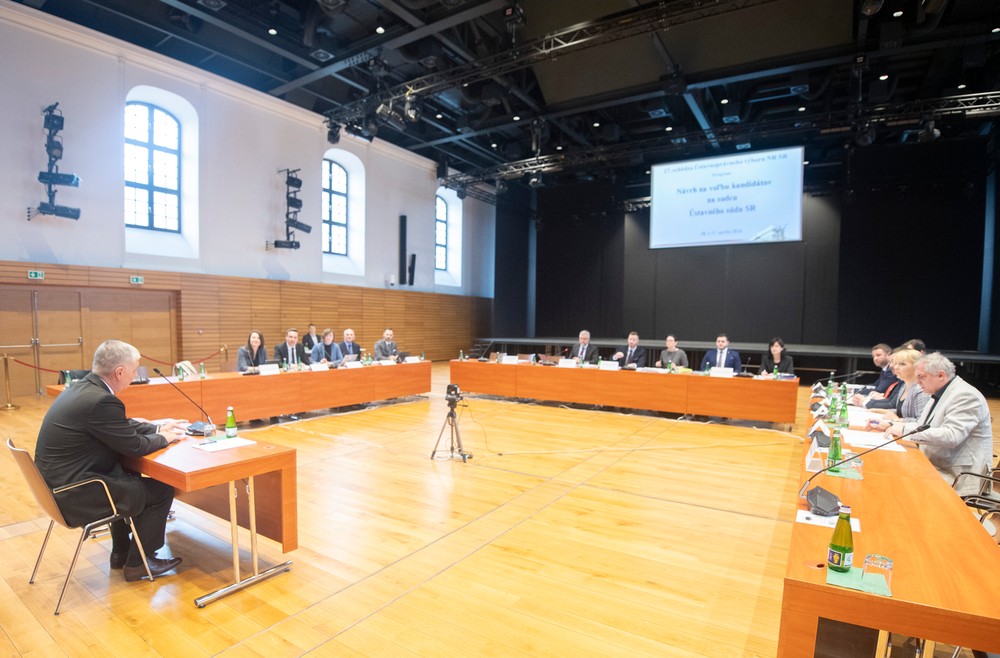 vypočutie ustavnych sudcov