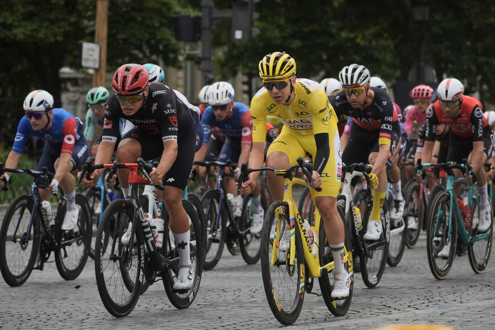 Cycling_Tour_de_France553765