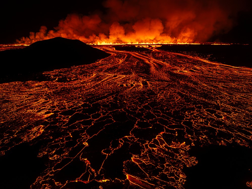 Iceland_Volcano906045089454