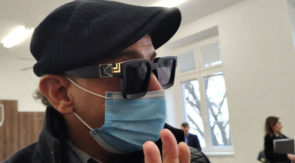 falosny plasticky chirurg 6 