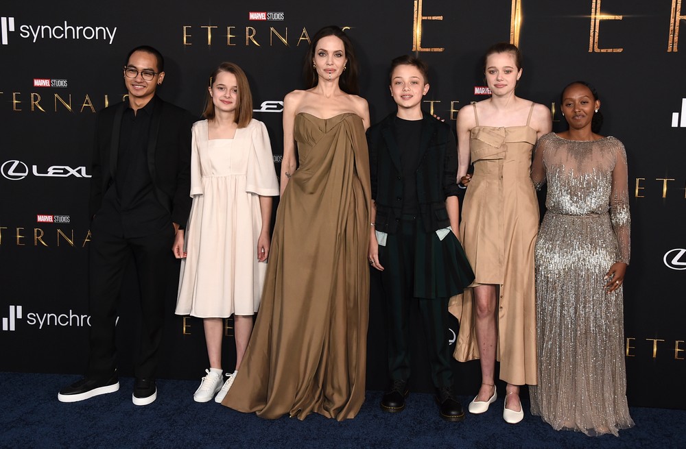 ANGELINA Jolie na premiére filmu Eternals