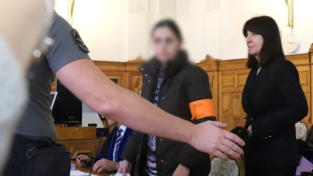 slovenka obvinena z teroriumu rastrovana (3)