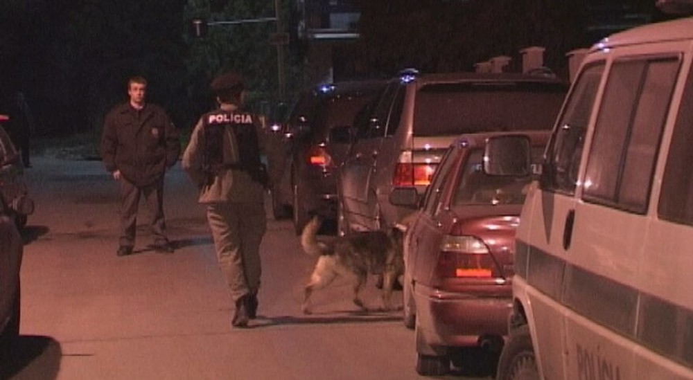 Na poli našli mŕtveho muža. Má ísť o bývalého šéfa takáčovskej bezpečnostnej služby (6)