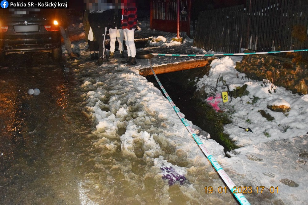Tragická nehoda, starenka podľahla zraneniam