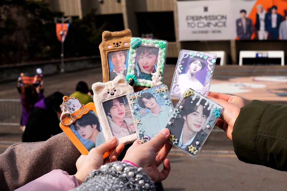 South_Korea_BTS_72207-70acc6403dd74d3e99c6720ee331a1eb