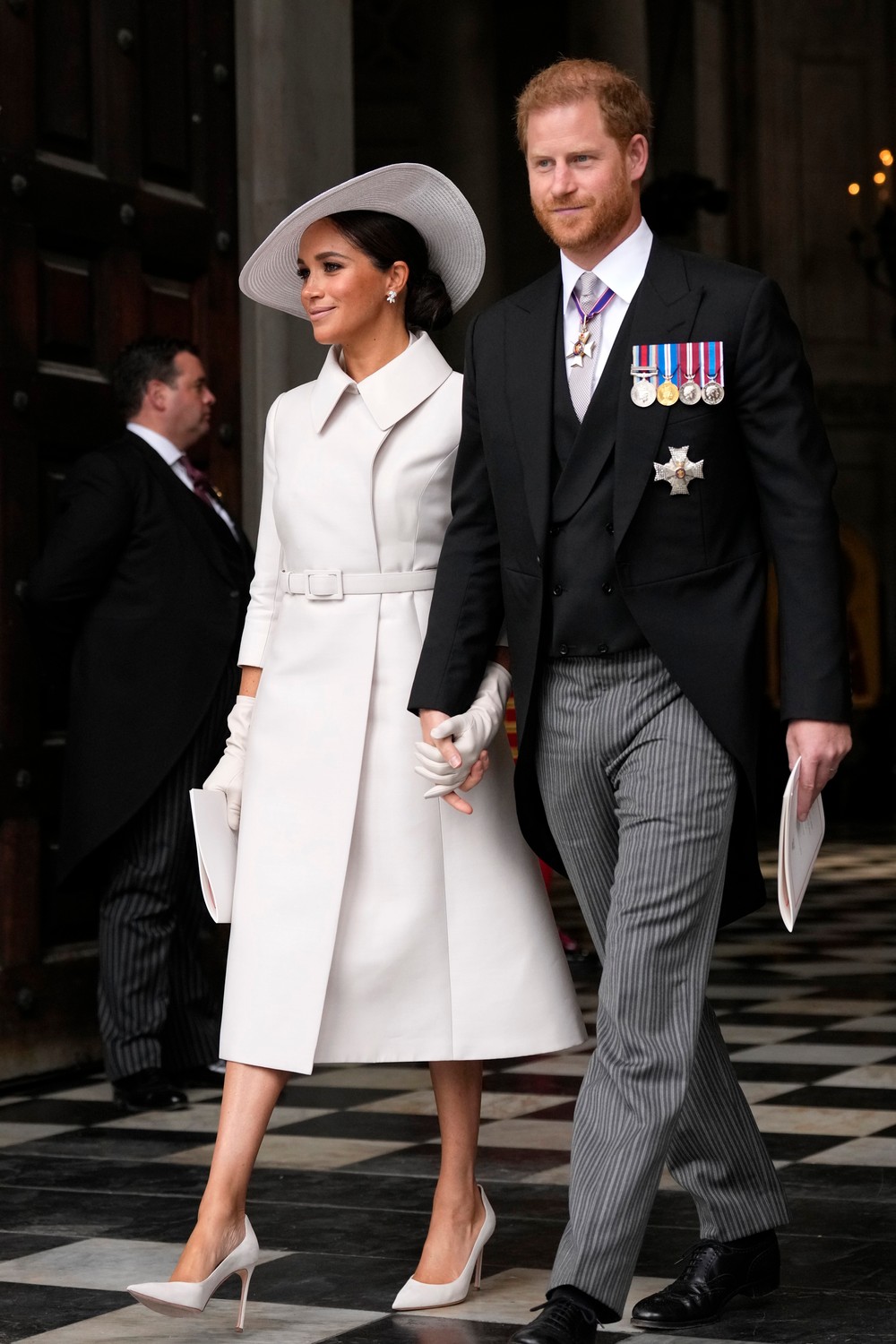 Britain_Platinum_Jubilee_95391-a8020ea33bd24f228b746e01ad715975