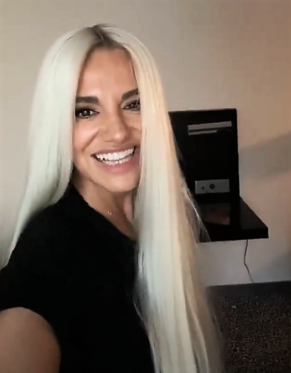 Dara Rolins nové vlasy na Miss