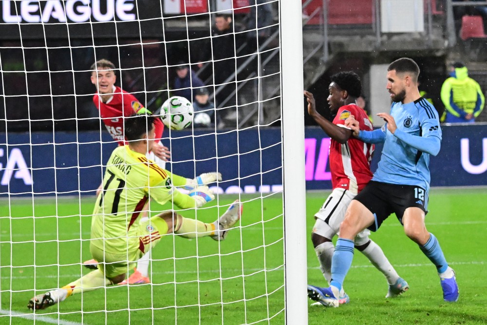 20251023_futbal_KL_Alkmaar_Slovan_09167594